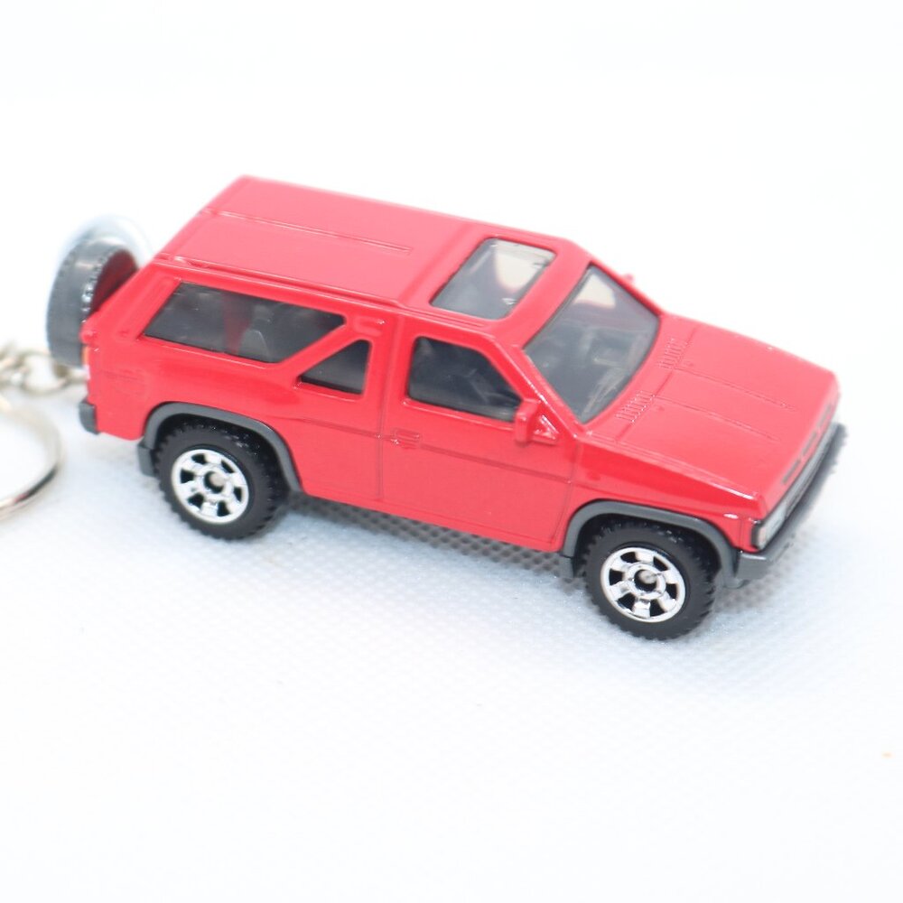 Matchbox 1985 Nissan red Pathfinder custom keychain